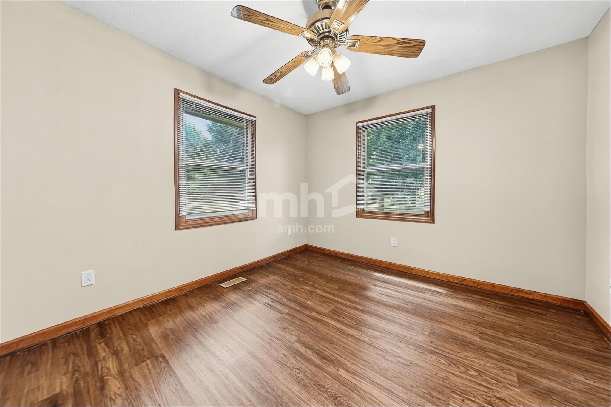 Building Photo - 1430 Belvo Estates Dr