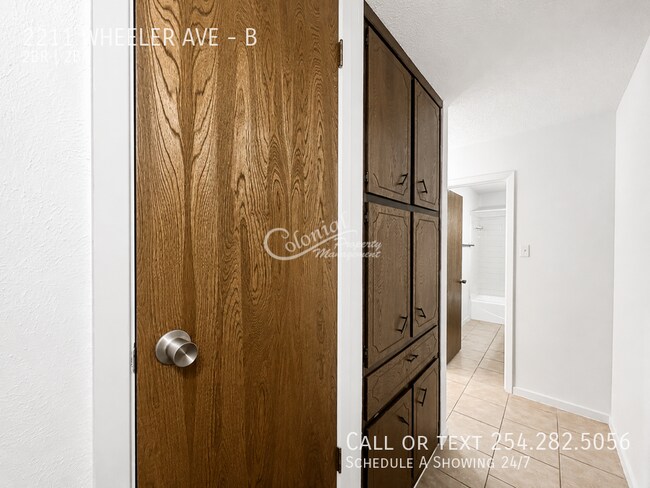 Building Photo - 2211 Wheeler Ave