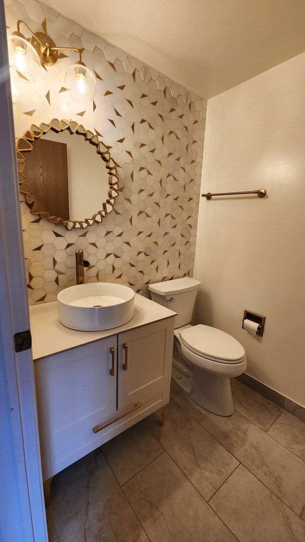 Building Photo - 2325 Twilight Dr