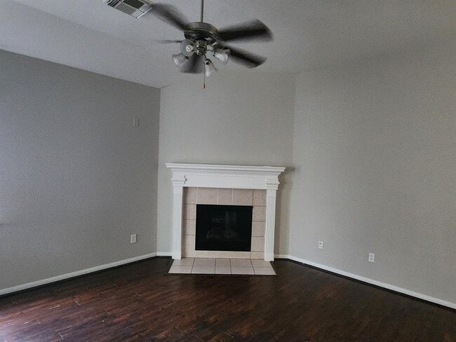 Building Photo - 6126 Starbrook Creek Dr