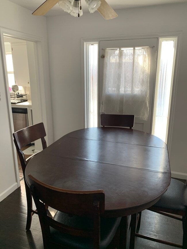 Building Photo - 3 Bedroom Home South Provo