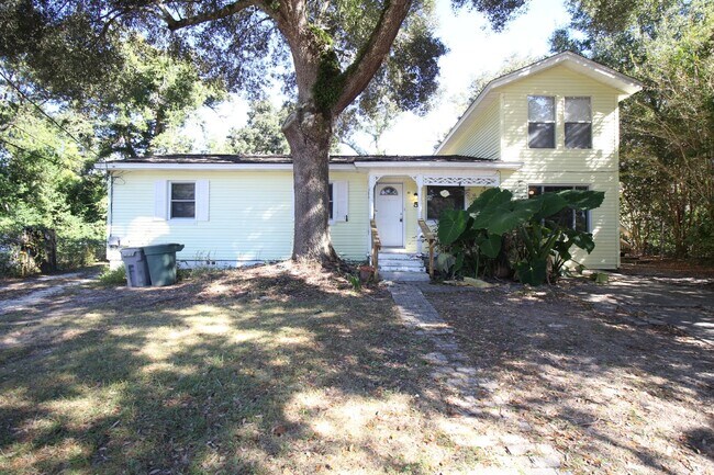 Building Photo - Cozy 1BR/1BA Apartment in Southwest Pensac...