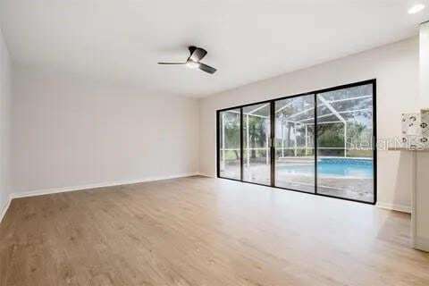 Building Photo - 16209 W Course Dr
