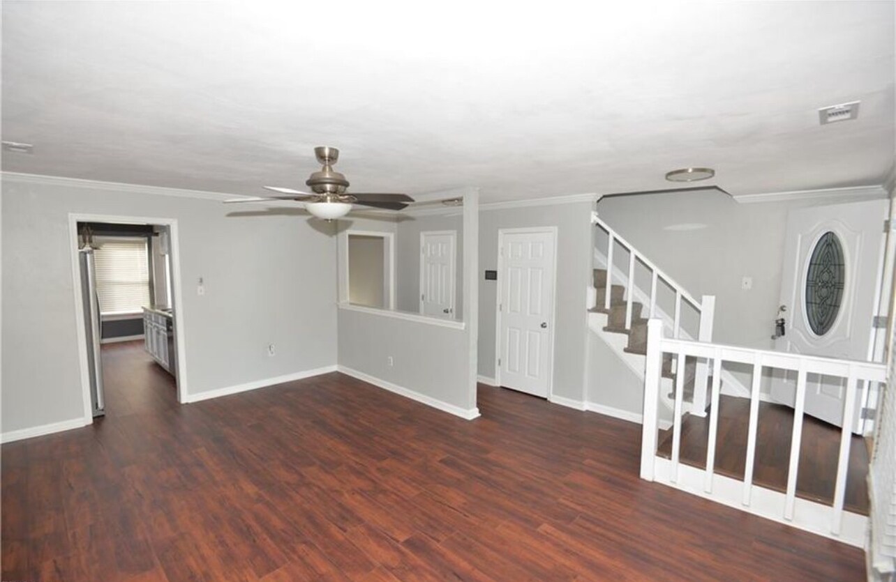 Building Photo - 4502 Marlwood Way