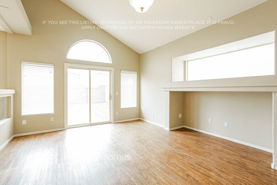 Building Photo - 7654 Glorietta Bay Ct