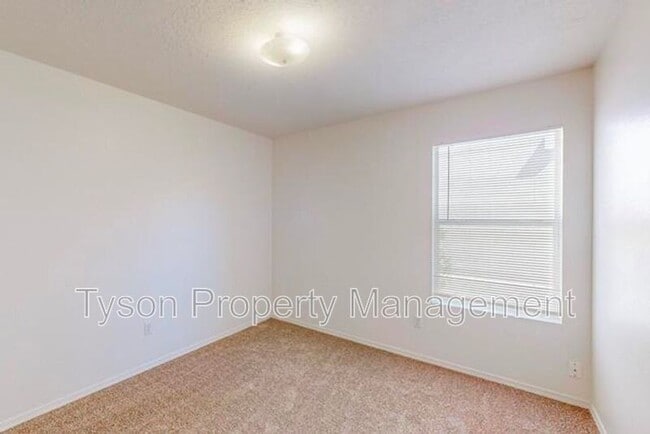 Building Photo - 7315 Quartzite Ave NW