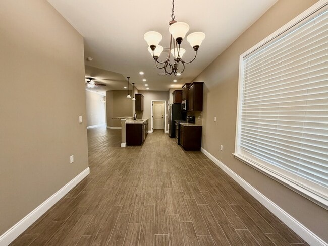 Building Photo - 131 Fetting Ave