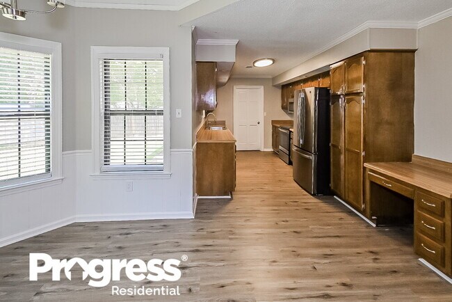 Building Photo - 7395 Greenbrook Pkwy