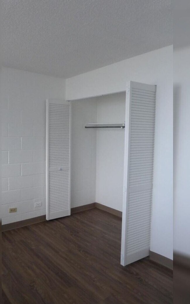 Building Photo - Mountainview Terrace – 2 Bed / 1 Bath / 1 ...