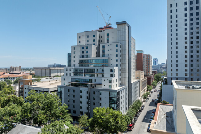 Building Photo - Skyloft