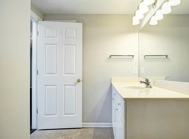 Building Photo - 6820 Hwy 70 S