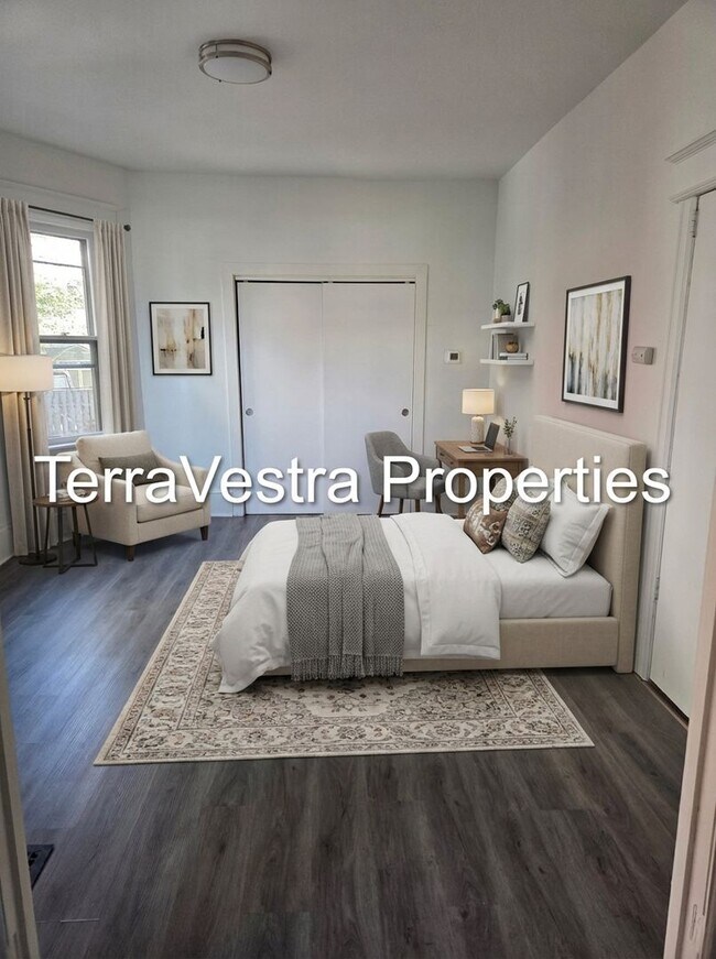 Building Photo - 28 W Madison Ave