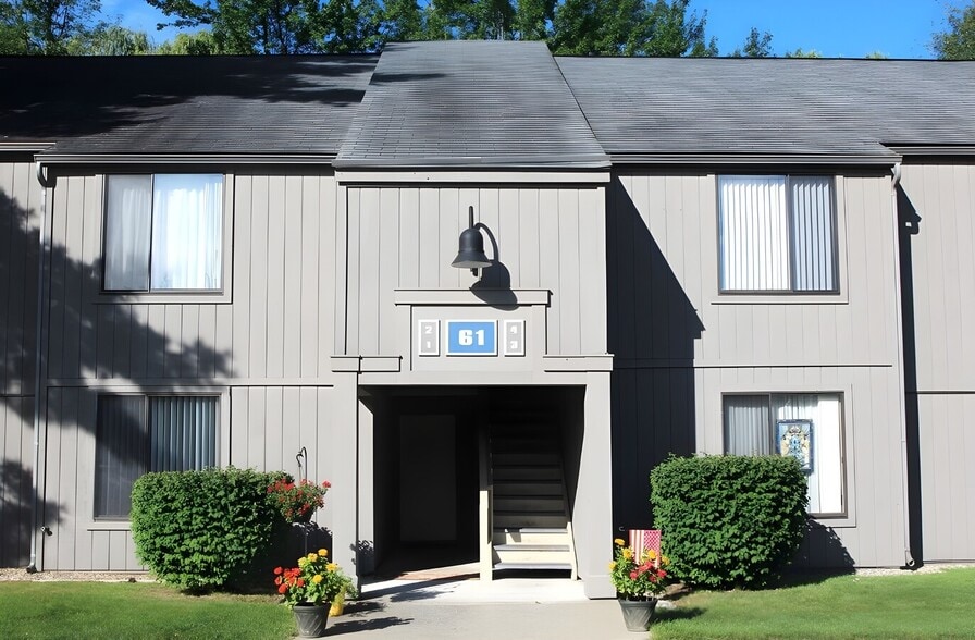 Building Photo - Woodlake