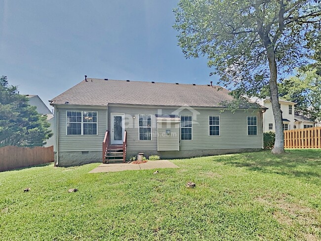 Building Photo - 1523 Cardinal Ln
