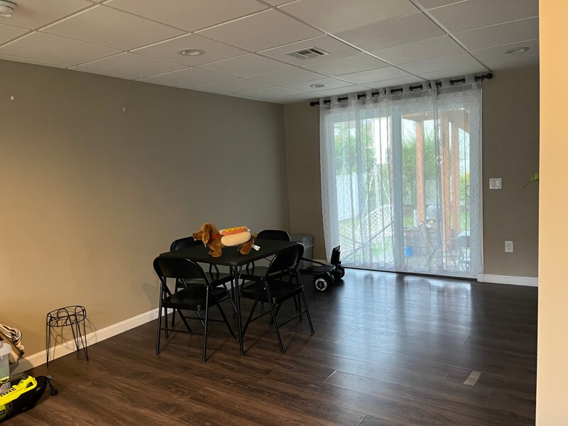 Building Photo - 16 Ferncliff Ave