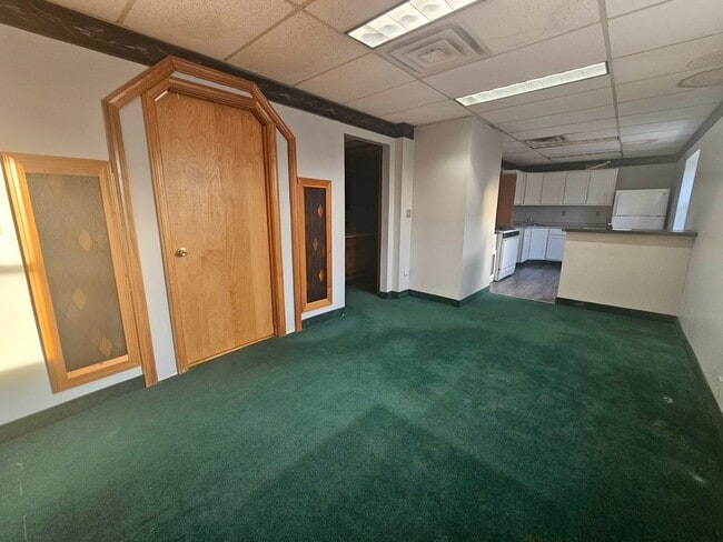 Building Photo - 619 Johnston St