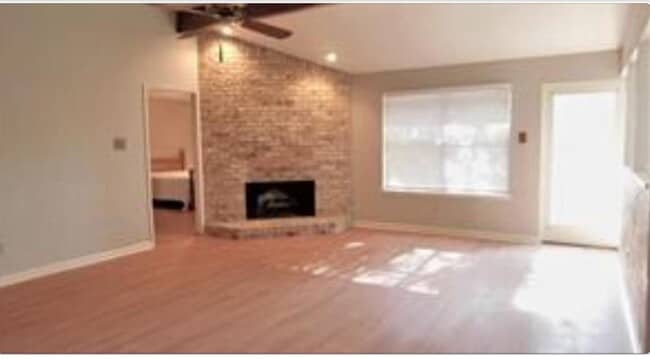 Building Photo - 14319 Whitecross Dr