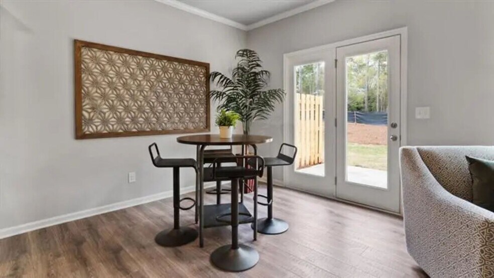 Building Photo - 72 Hughes Pl Dr