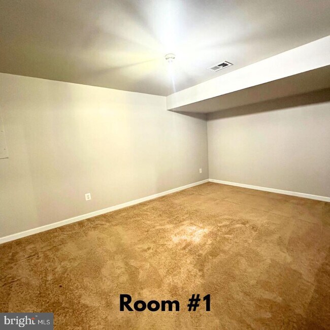Building Photo - 2893 Myrtlewood Dr