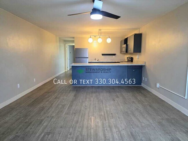 Building Photo - 2331 E Market St