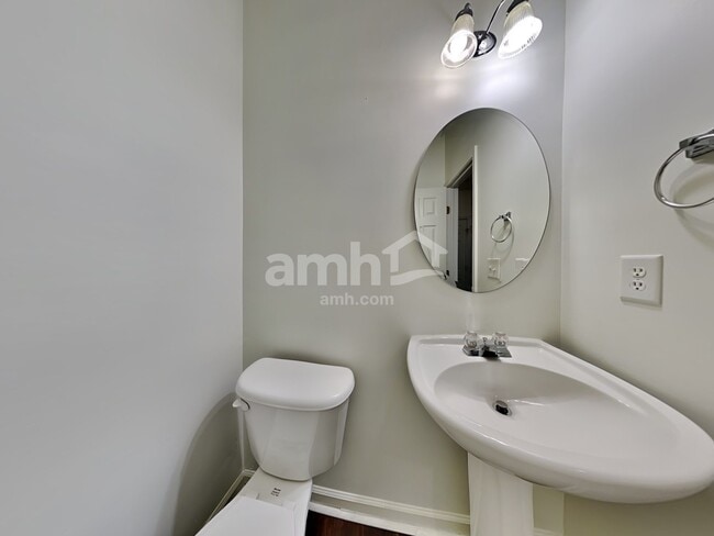 Building Photo - 349 Burdock Trce