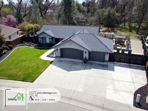 Building Photo - 7740 Pit Rd