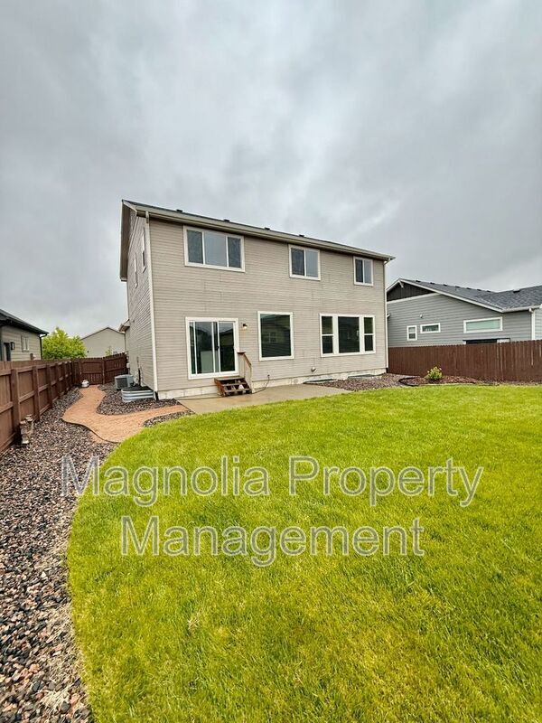 Building Photo - 3333 Bright Moon Dr