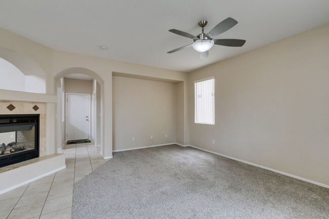 Building Photo - Beautiful 2-story home featuring 4 bedroom...