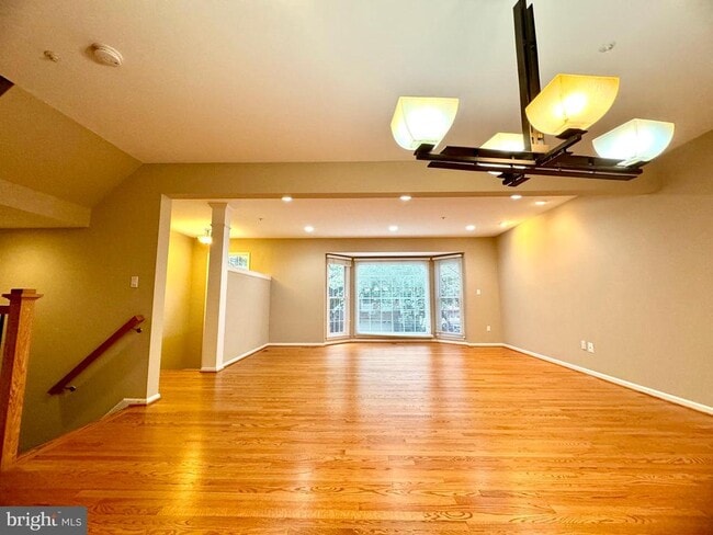 Building Photo - 11433 Hollowstone Dr