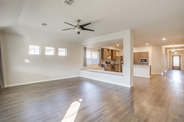 Building Photo - 817 Woodmark Dr