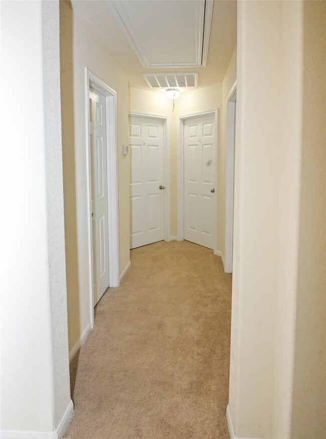Building Photo - 14910 Hope Hills Ln