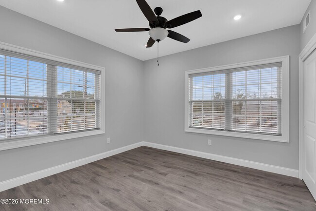 Building Photo - 245 Parker Ave