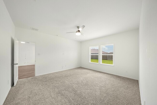 Building Photo - 807 Brazos Trl