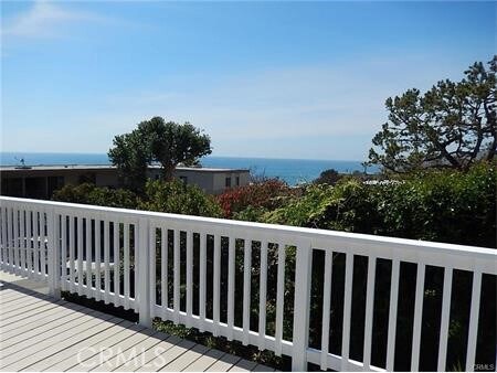 Building Photo - 2626 Solana Way