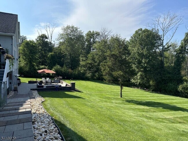 Building Photo - 104 Darren Dr