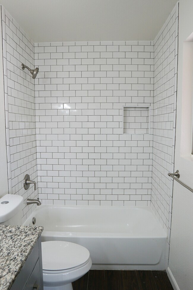Building Photo - 80675 Harvard Ct