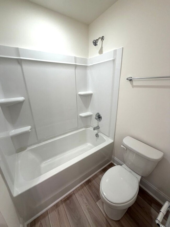 Building Photo - Mebane / Townhouse