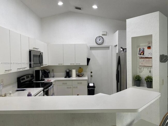 Building Photo - 1205 Canary Island Dr