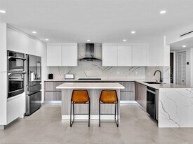 Building Photo - 1101 River Reach Dr