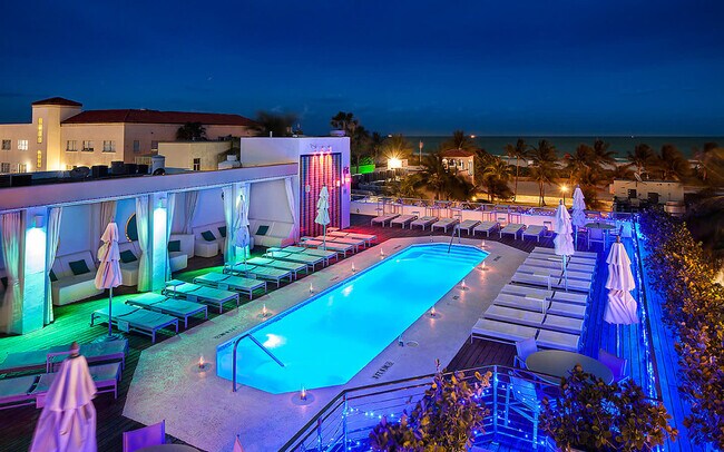 Building Photo - 825 Jimmy Buffett Mem Hwy