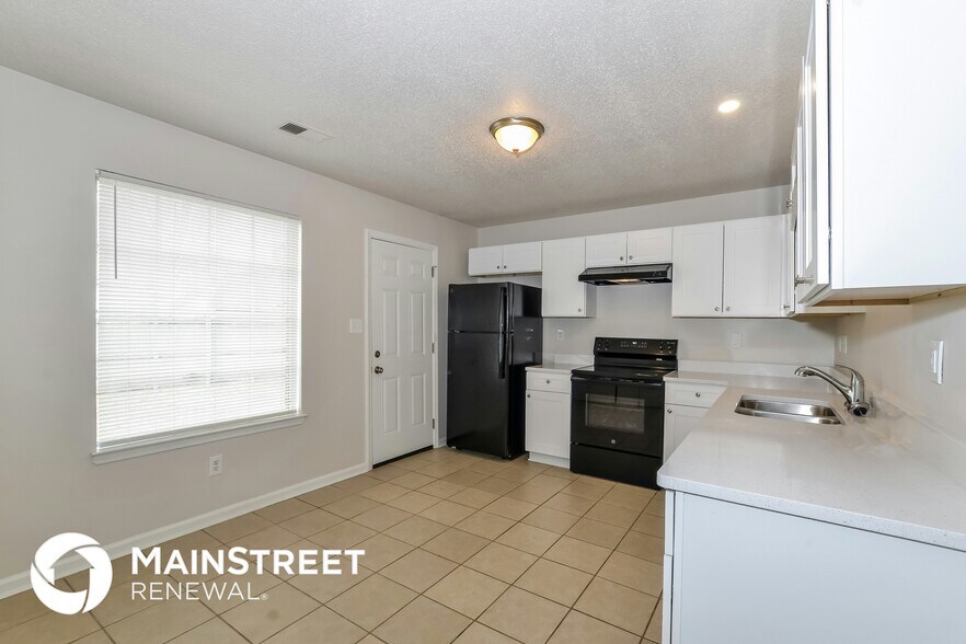 Building Photo - 2730 Hampden Cove