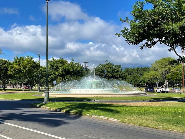 Building Photo - Diamond Head Ambassador - Future Availabilty