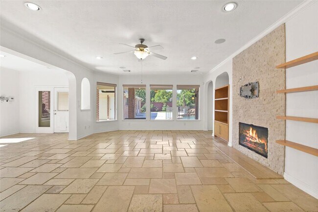 Building Photo - 12119 Sonora Canyon Ln