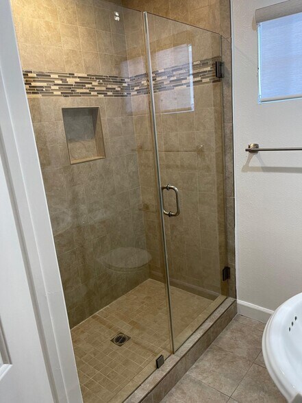 Building Photo - 12244 Magnolia Blvd