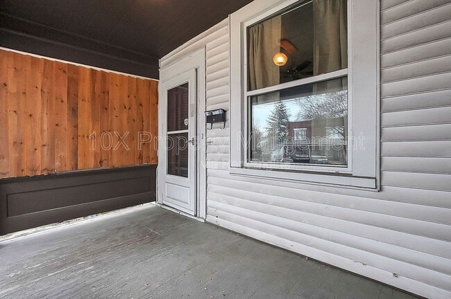 Building Photo - 275 N Warren Ave