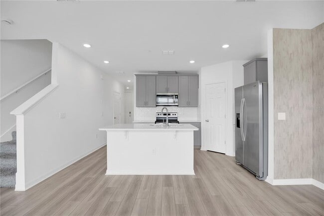 Building Photo - 2026 Crape Jasmine Ln