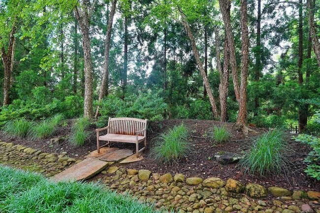 Building Photo - 307 Le Gran Bend