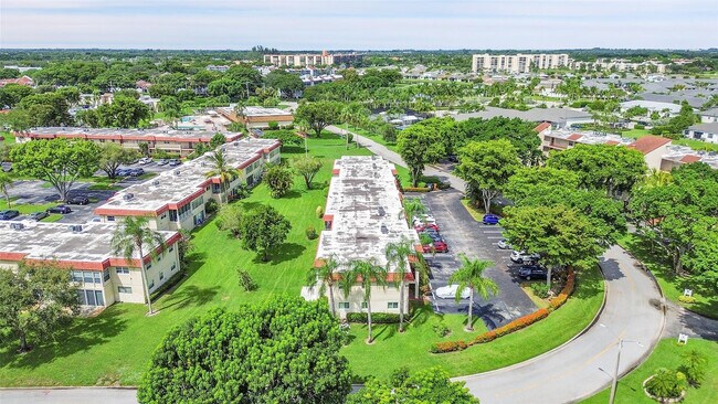 Building Photo - 23 Abbey Ln