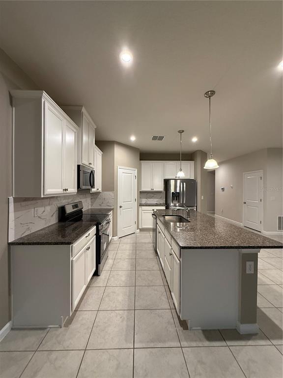 Building Photo - 334 Winter Bliss Ln