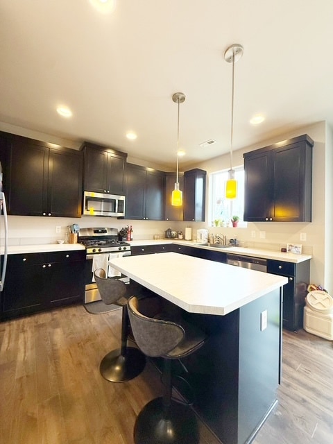 Building Photo - 2063 SE Hopi Way